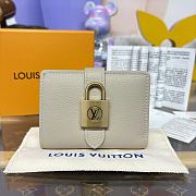 Louis Vuitton Wallet M12410 Size 11x8.5x2cm - 6