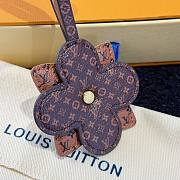 LV Bag Charm with Floral M02136 - 6