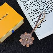 LV Bag Charm with Floral M02136 - 3