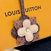 LV Bag Charm with Floral M02136 - 2