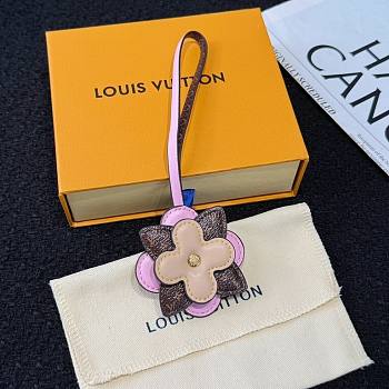 LV Bag Charm with Floral M02137