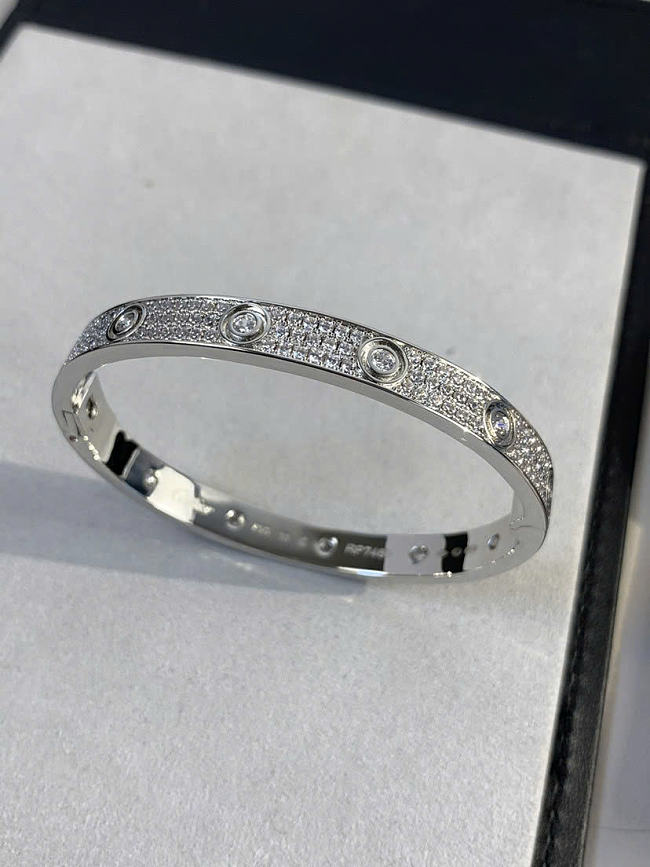 Cartier Bracelet Code C00542 - 1