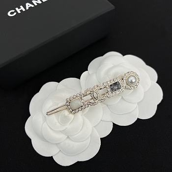 Chanel Hairpin CC220015
