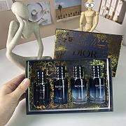 Dior Sauvage Perfume 12596 Sample Set (30ml x 4pieces) - 2