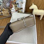 Hermès Della Cavalleria Elan Bag HM2514 Size 21x15x6cm - 3