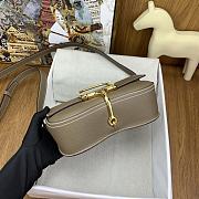 Hermès Della Cavalleria Elan Bag HM2518 Size 21x15x6cm - 4