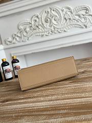 Hermès Kelly Pochette Rouge HM0041 Size 21x12x6cm - 4