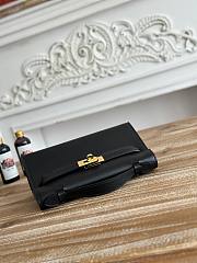 Hermès Kelly Pochette Rouge HM0044 Size 21x12x6cm - 4