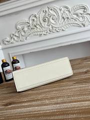 Hermès Kelly Pochette Rouge HM0045 Size 21x12x6cm - 3