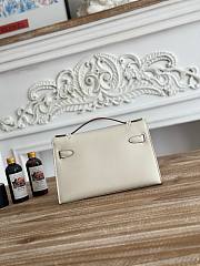 Hermès Kelly Pochette Rouge HM0045 Size 21x12x6cm - 4