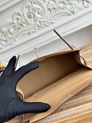 Hermès Kelly Pochette Rouge HM0155 Size 21x12x6cm - 5