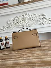 Hermès Kelly Pochette Rouge HM0155 Size 21x12x6cm - 4