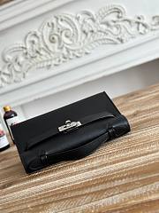 Hermès Kelly Pochette Rouge HM0158 Size 21x12x6cm - 5