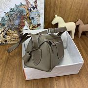 Hermès Nouveau On Boby Bag HM8011 Size 29cm - 4