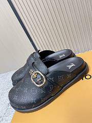 Louis Vuitton Monogram Clogs LV3102 - 5