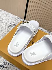 Louis Vuitton Monogram Clogs LV3103 - 4