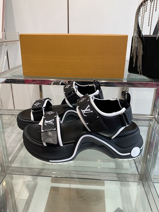 Louis Vuitton Sandals LV4002 - 1