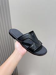 Louis Vuitton Slides Code LV3664 - 2