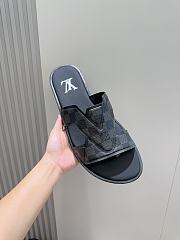 Louis Vuitton Slides Code LV3666 - 6
