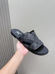 Louis Vuitton Slides Code LV3666 - 4