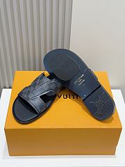 Louis Vuitton Slides Code LV3666 - 3