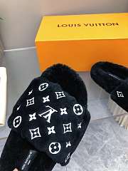 Louis Vuitton Slides LV3001 - 3