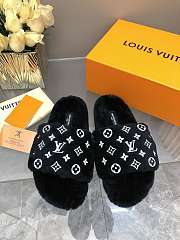 Louis Vuitton Slides LV3001 - 2