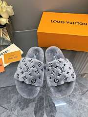 Louis Vuitton Slides LV3004 - 1
