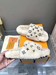 Louis Vuitton Slides LV3005 - 5