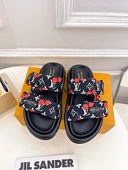 Louis Vuitton Slides LV3010 - 1
