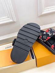 Louis Vuitton Slides LV3010 - 4