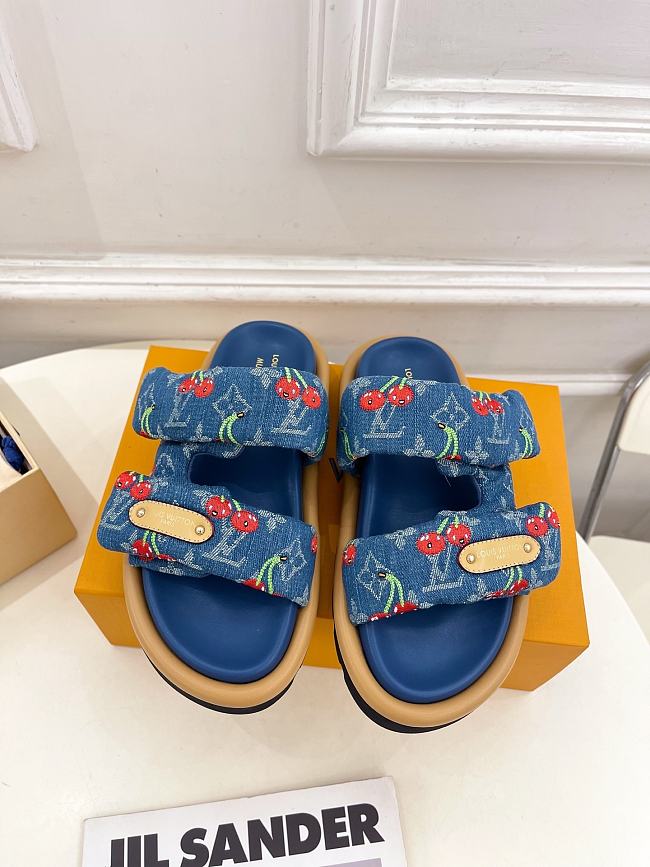 Louis Vuitton Slides LV3013 - 1