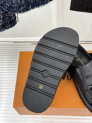 Louis Vuitton Slides LV6106 - 4