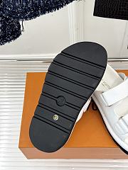 Louis Vuitton Slides LV6107 - 6