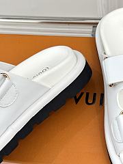 Louis Vuitton Slides LV6107 - 3