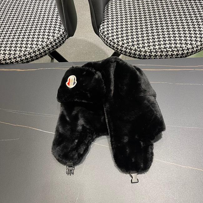 Moncler Beanie Code CAP567 - 1