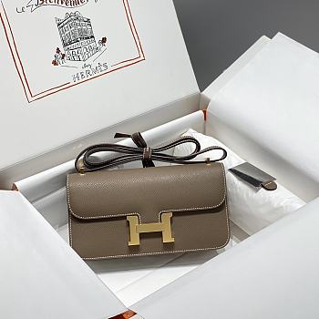 Hermès Underarm Messenger Bag HM2206 Size 26x16x6cm