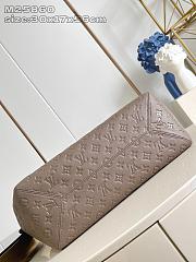 Louis Vuitton M25860 Tote Bag 30×17×56cm - 4
