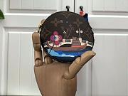 LV ROUND COIN PURSE M68485 Size 9x9x1cm - 5