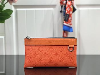 LV DISCOVERY POCHETTE PM M44323LC Size 20x10x2cm