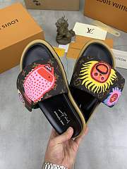 Louis Vuitton x YK Pool Pillow Flat Comfort Mule 1ABD8T - 4