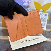 Louis Vuitton Wallet LVP380 Size 7.5x1x11cm - 2