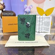 Louis Vuitton Wallet LVP382 Size 7.5x1x11cm - 4
