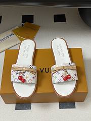 Louis Vuitton Women's Slides LV3114 - 3