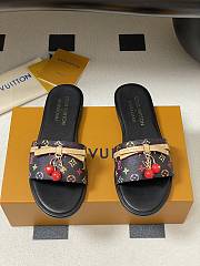 Louis Vuitton Women's Slides LV3115 - 4