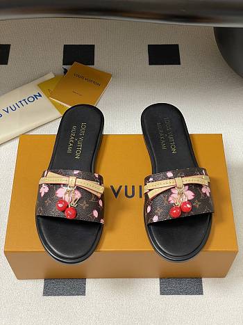 Louis Vuitton Women's Slides LV3117