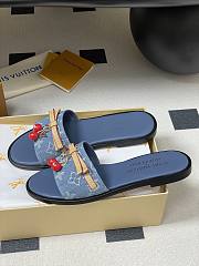 Louis Vuitton Women's Slides LV4111 - 3