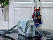 Louis Vuitton Bag M22637 Size 18x11x6cm - 6