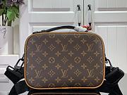 LV Should Bag M46688 Size 22x18x8cm - 4