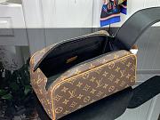LV Toilet Bag M46696 Size 28x15x16.5cm - 3